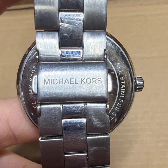 Michael Kors Metallic Silver Watch - Picture 2 of 3